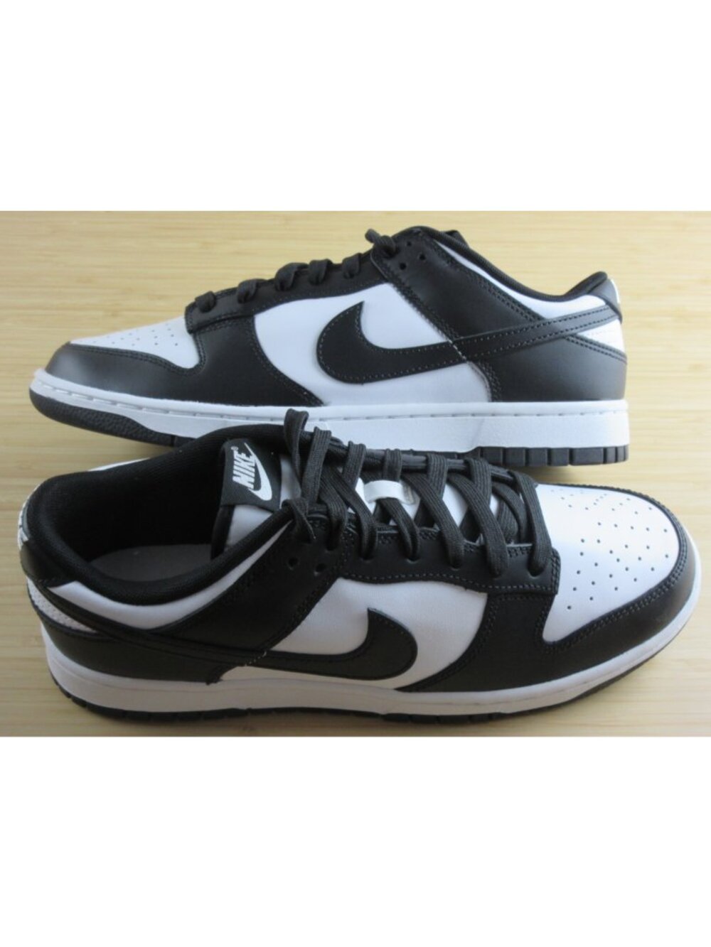 Nike Men's Dunk Low Retro White Black Panda 2 Tone Lace Up Shoes Size 9.5 NIB